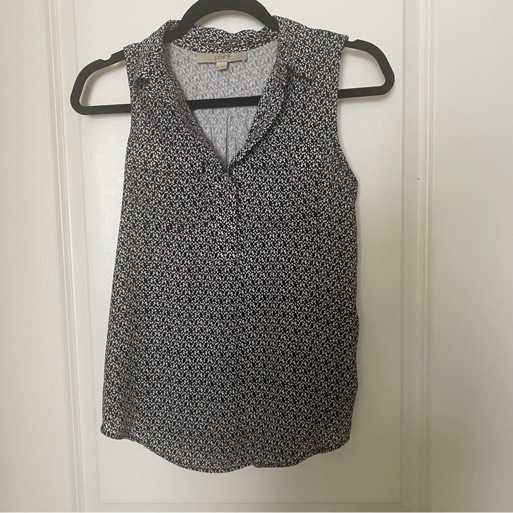 LOFT Sleeveless Top